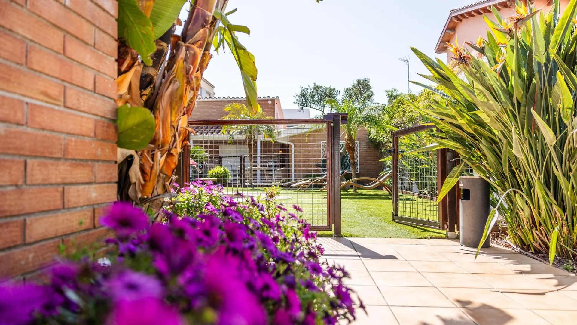 Rambla de Marisol Apartments Castelldefels 0*,