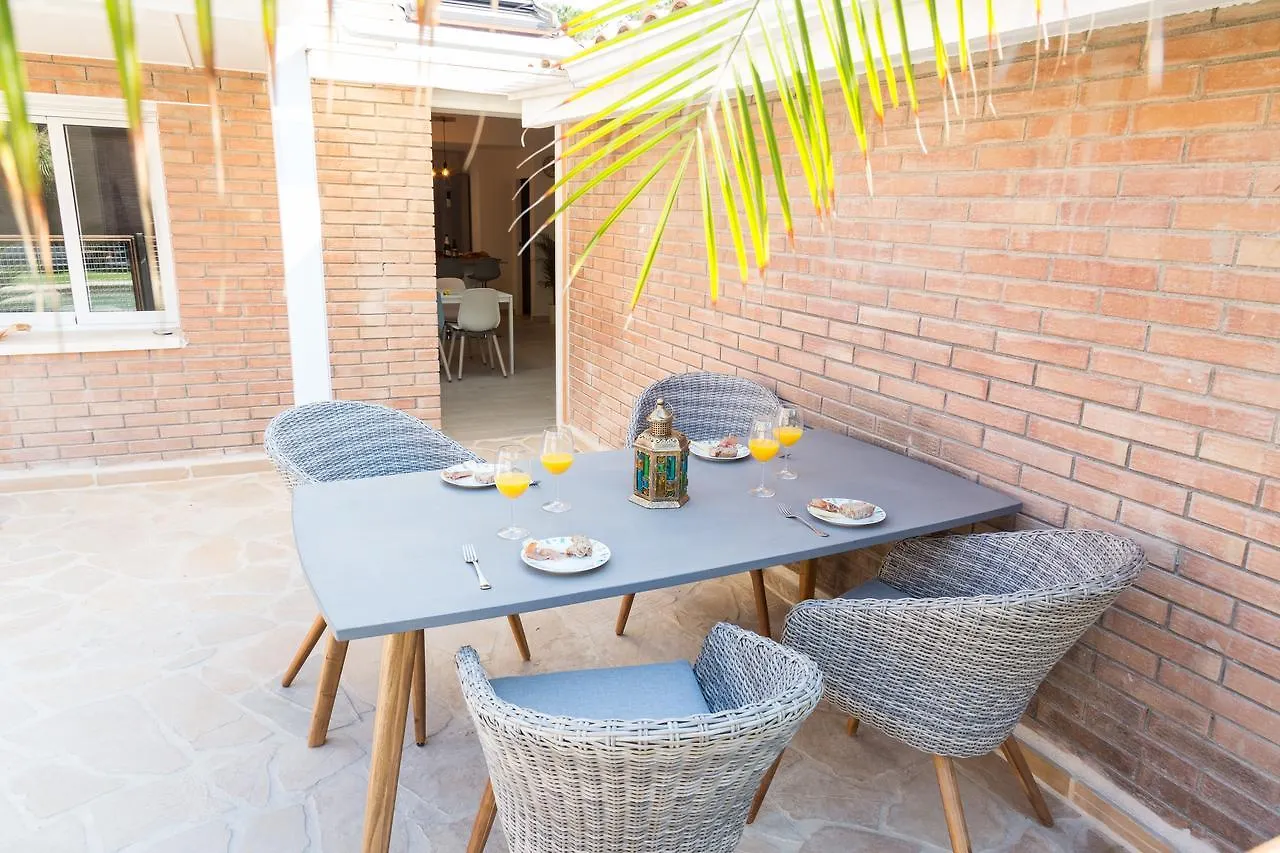 Rambla de Marisol Apartments Castelldefels