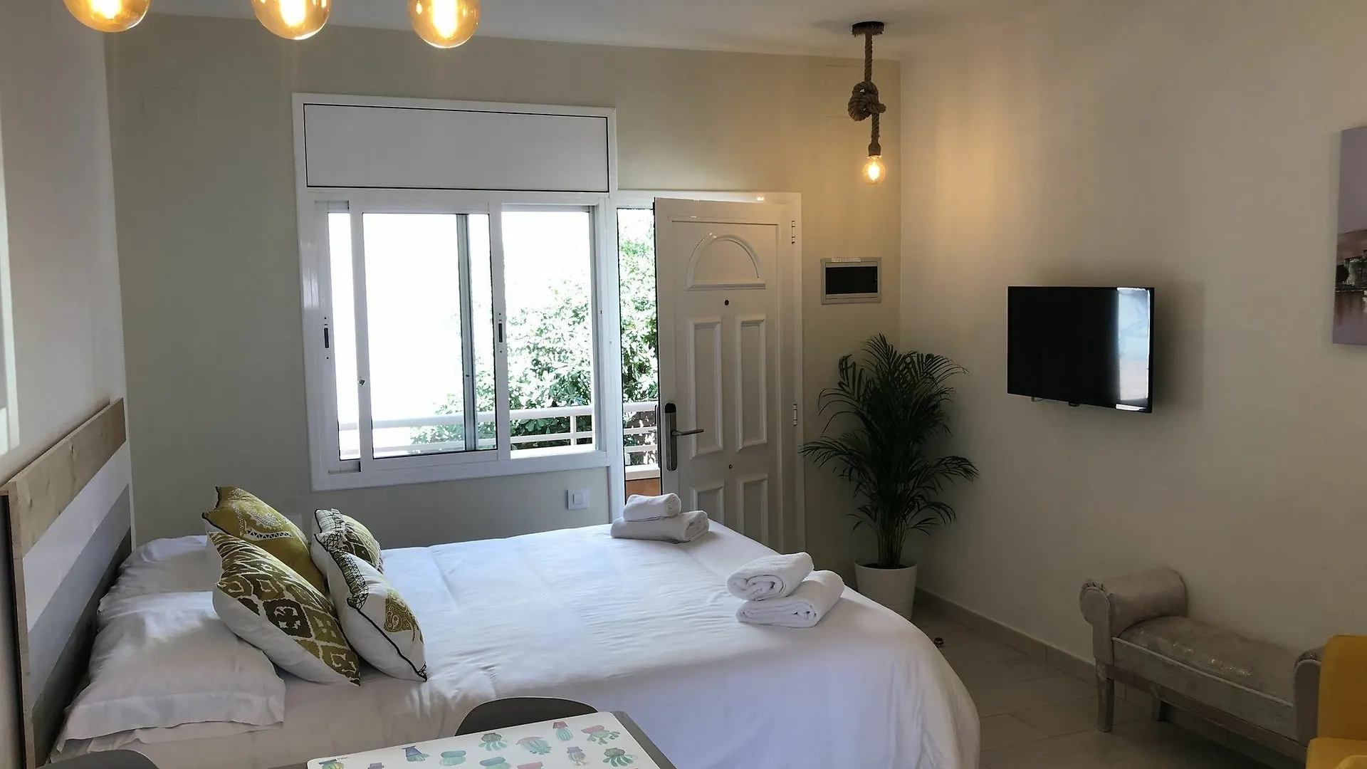 Rambla de Marisol Apartments Castelldefels