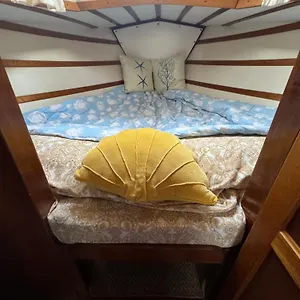 Hotel en barco Experience Fantastique De Berce Par La Pres De Barcelona, Castelldefels